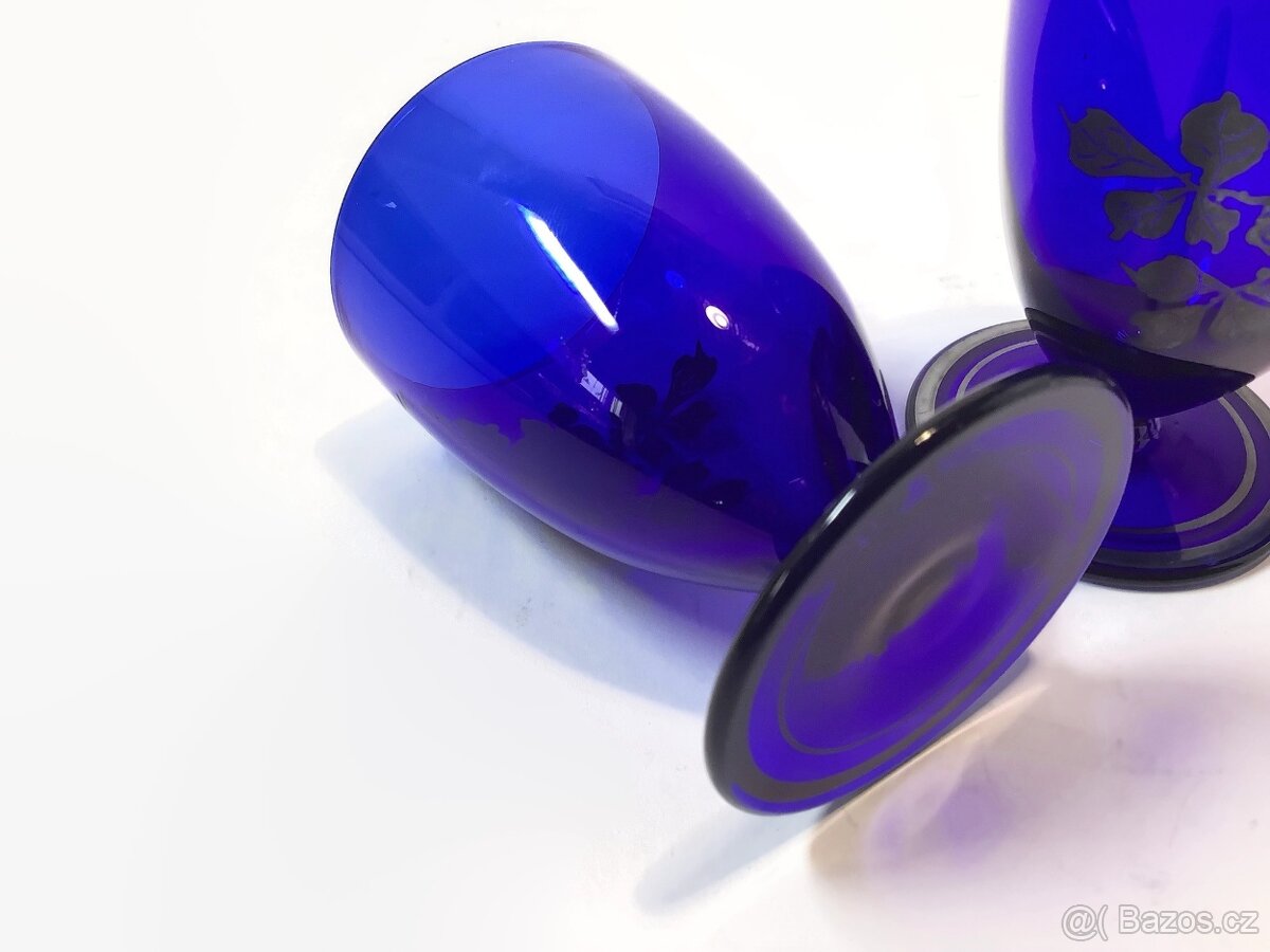 Vintage sada panáků z kobaltově modrého skla - 2