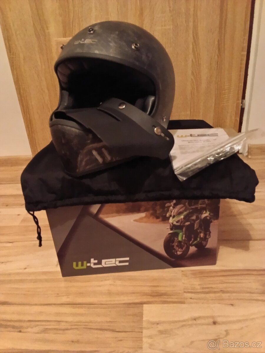 Prodám motokrosovou helmu w-tec - 2