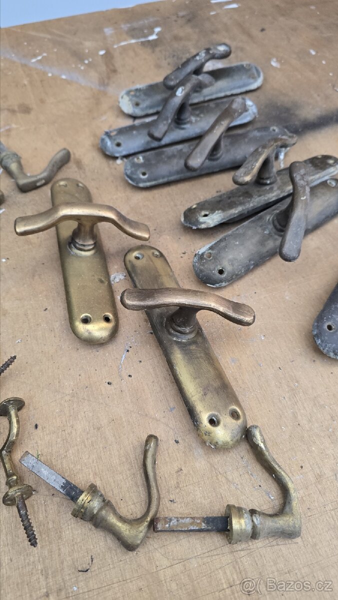 Mosazná kličky - 2