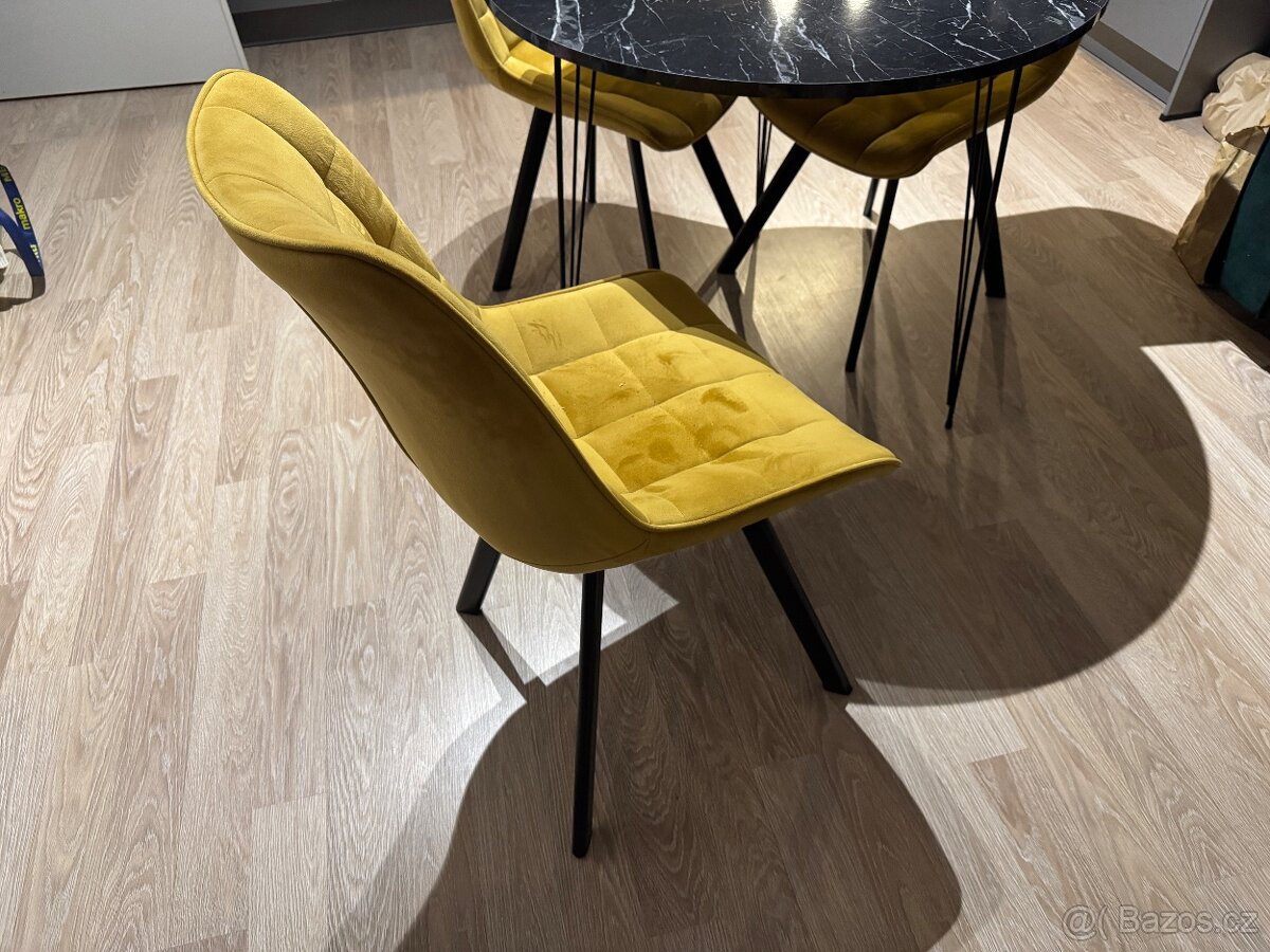 Jídelní stůl SANDALF 90cm - 2