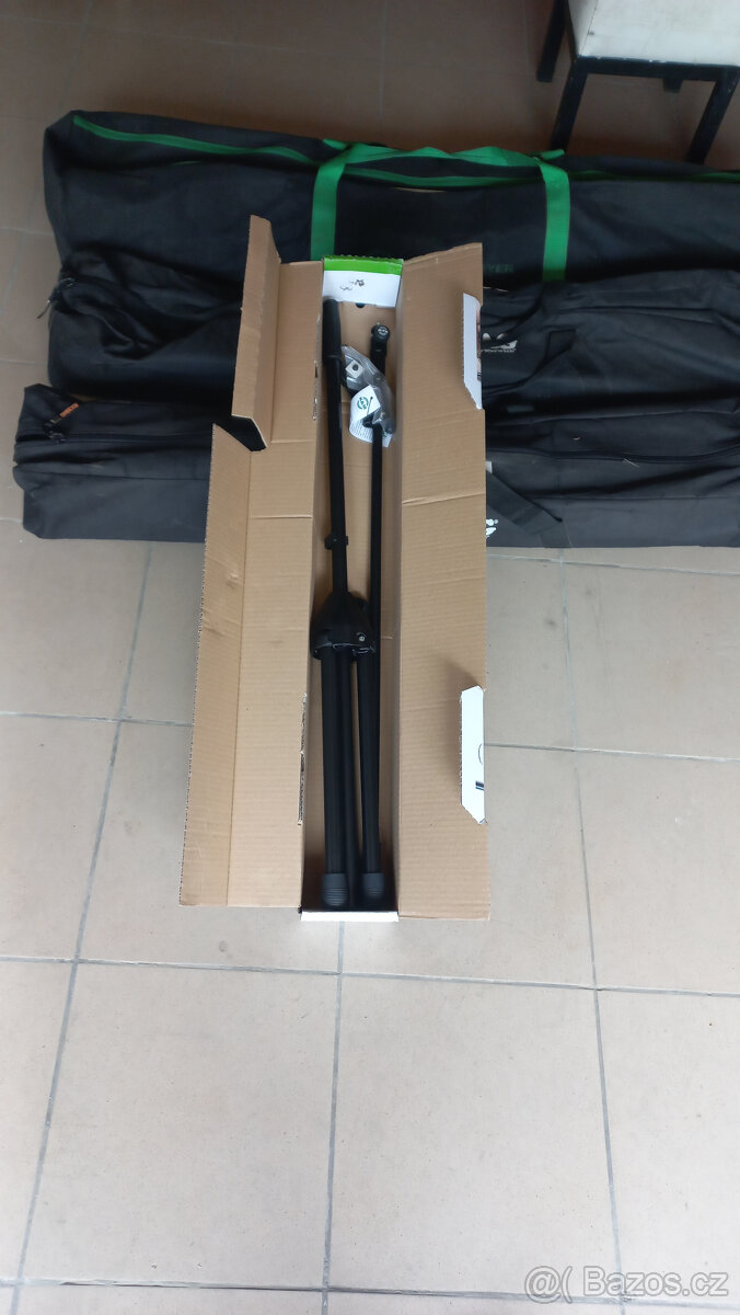 Predám profesionálny stojan na mikrofón, K&M 210/2 - 2