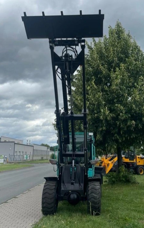 nakladač, čelní nakladač, kloubák, kloubový nakladač - 2