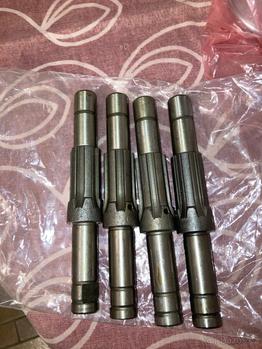 Mz etz 250 , 251 nova startovaci hridel - 2