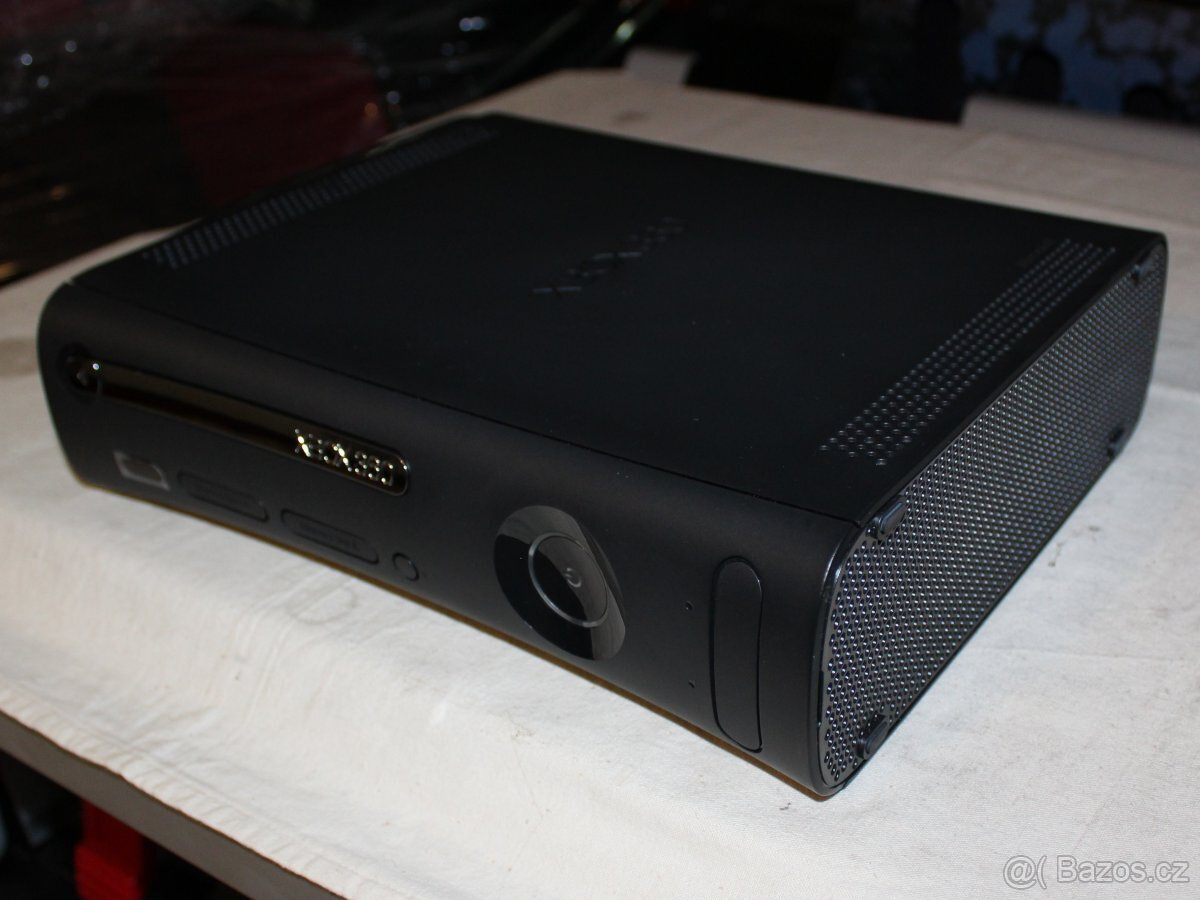 Microsoft Xbox 360 Elite 120GB Antracit - kompletní balení - 2
