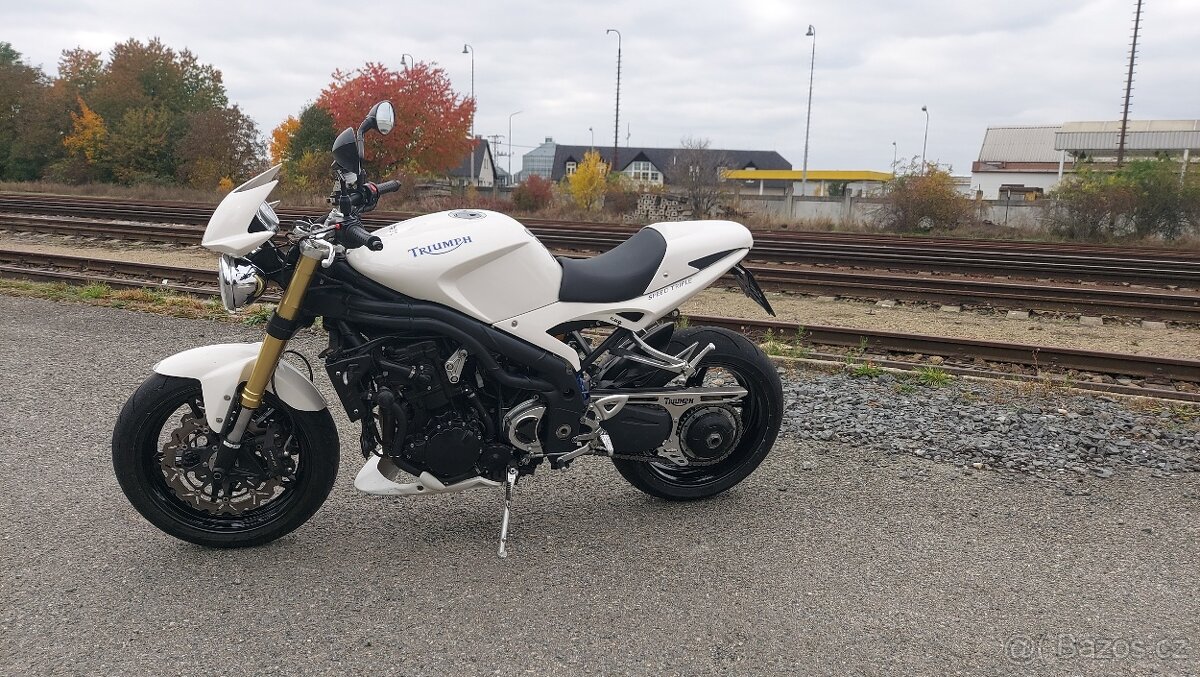 Triumph Speed Triple 1050 - 2