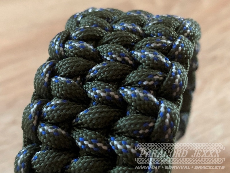 Paracord náramek (18 cm) oliv - blue - white - 2