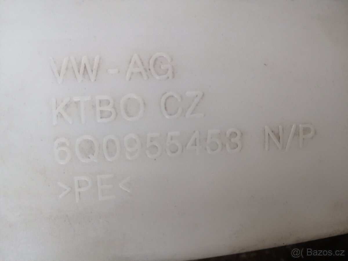 Nádobka ostřikovačů Fabia 1 - 2