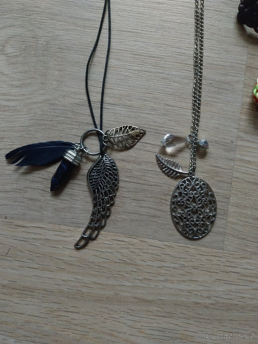 Sada náramků a náhrdelníků - 2