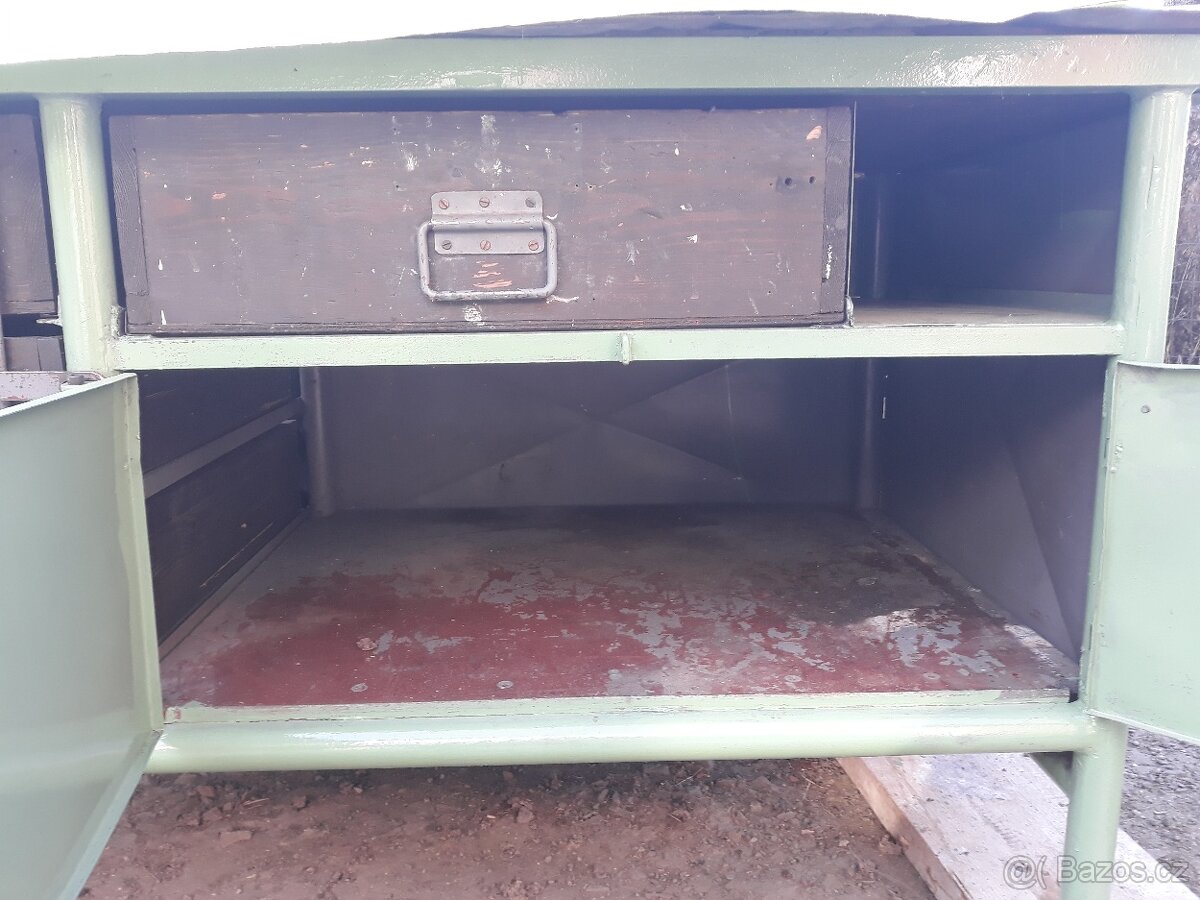 Dílenský pracovní stůl ponk - 2