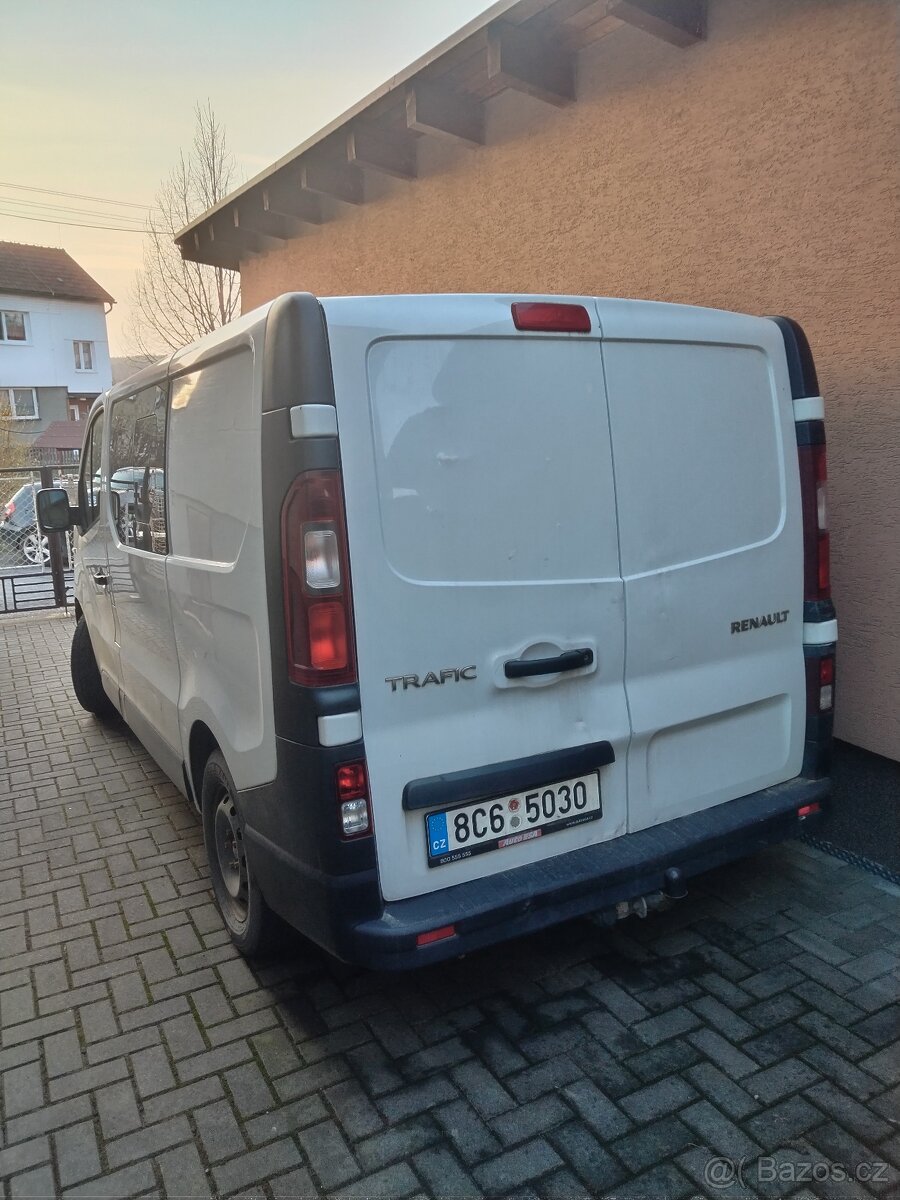 Renault Trafic III - 2015 - 1,6 dci - 6 míst - 2