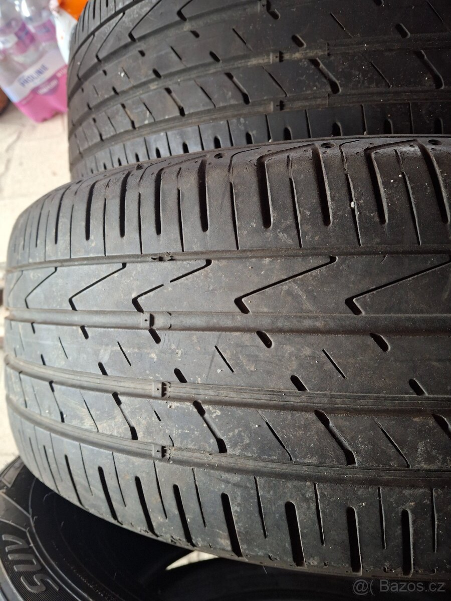 Pneu 235/55R18 SUV - 2