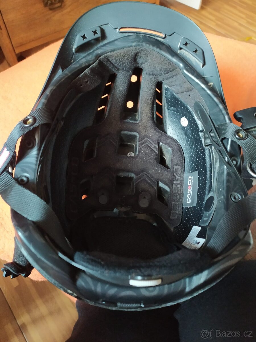 jezdecká helma, vel. 50-54cm zn.Casco Mistral-2 - 2