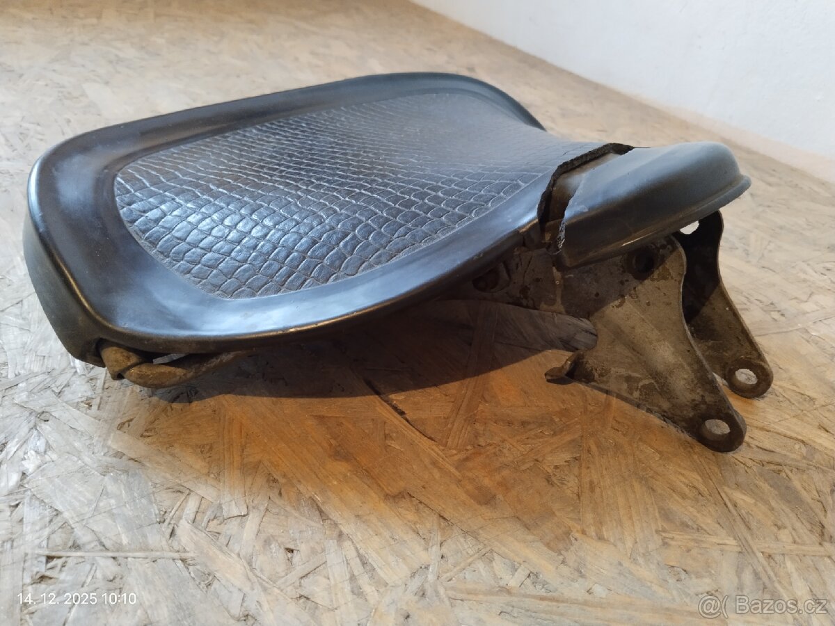 ČZ 125 a 150 C neodpružená - 2