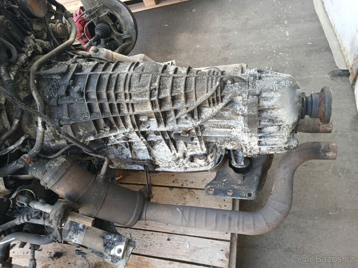 Prodám dily z Porsche Panamera 4s r.v.2011 - 2