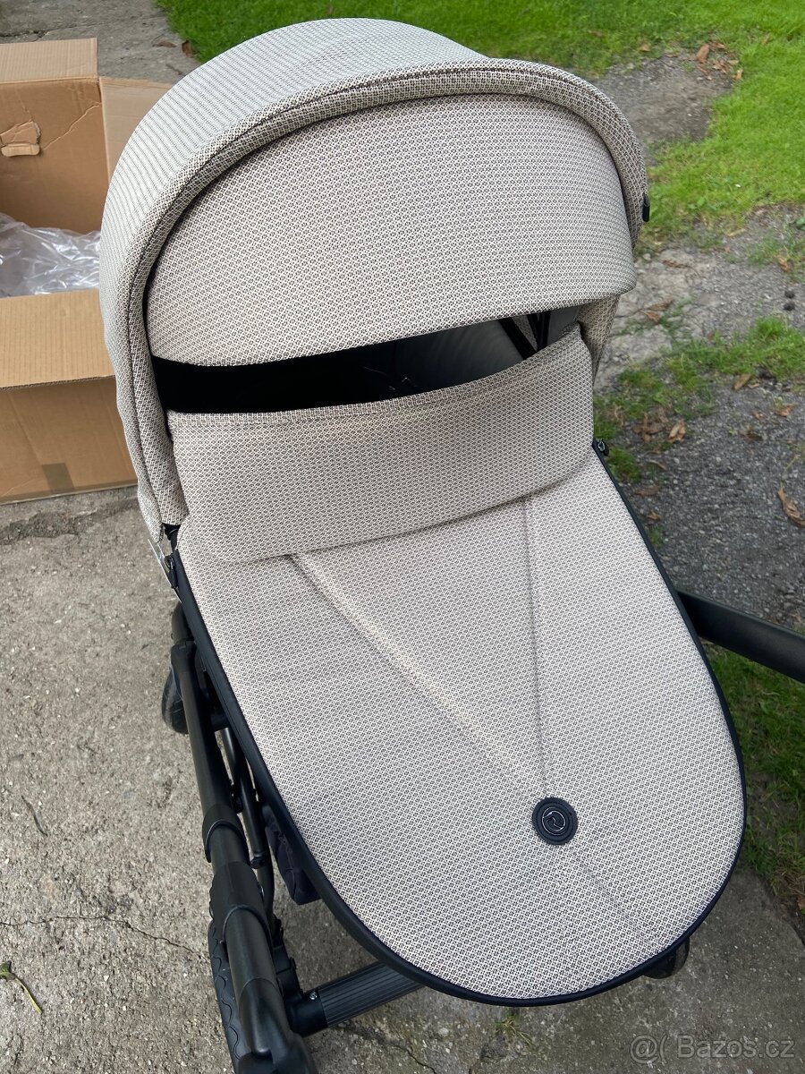 Kočárek Roan bass next - 2