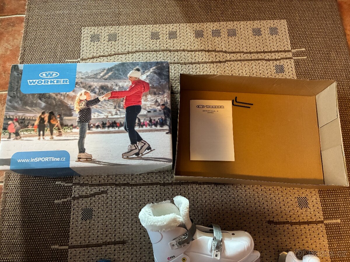 Dívčí lední brusle - 2