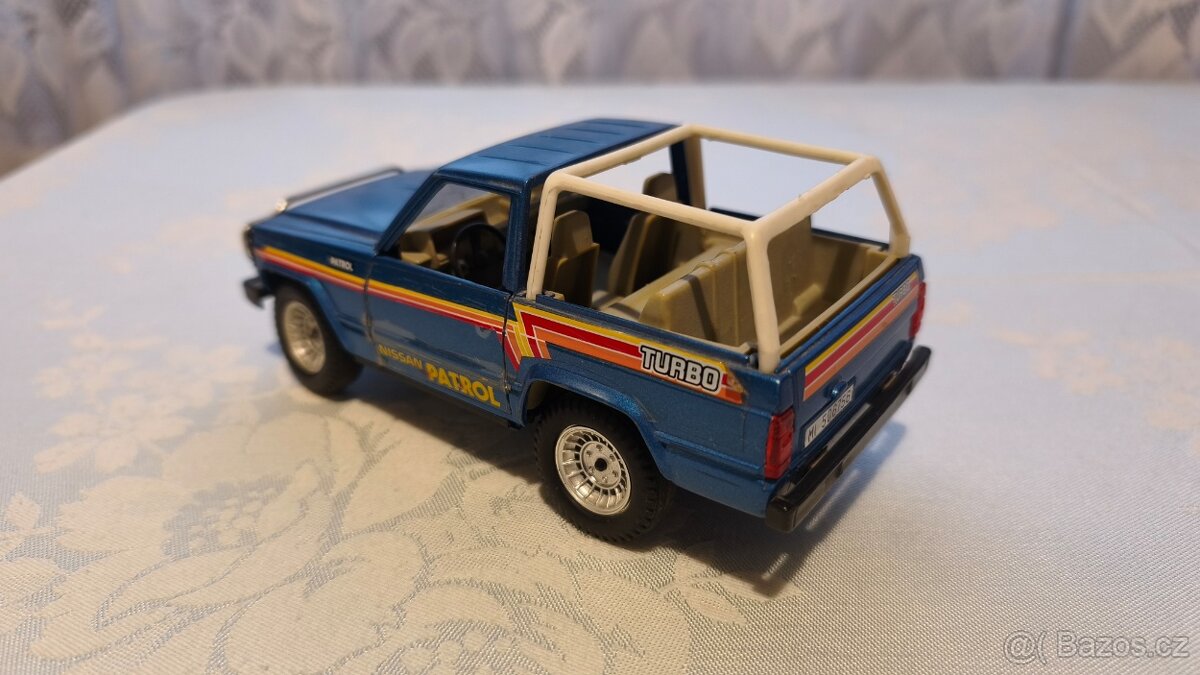 Nissan Patrol 1:25 Polistil TONKA - 2