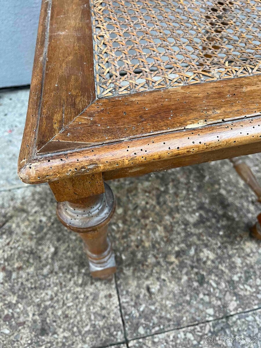 Starožitná židle - 2