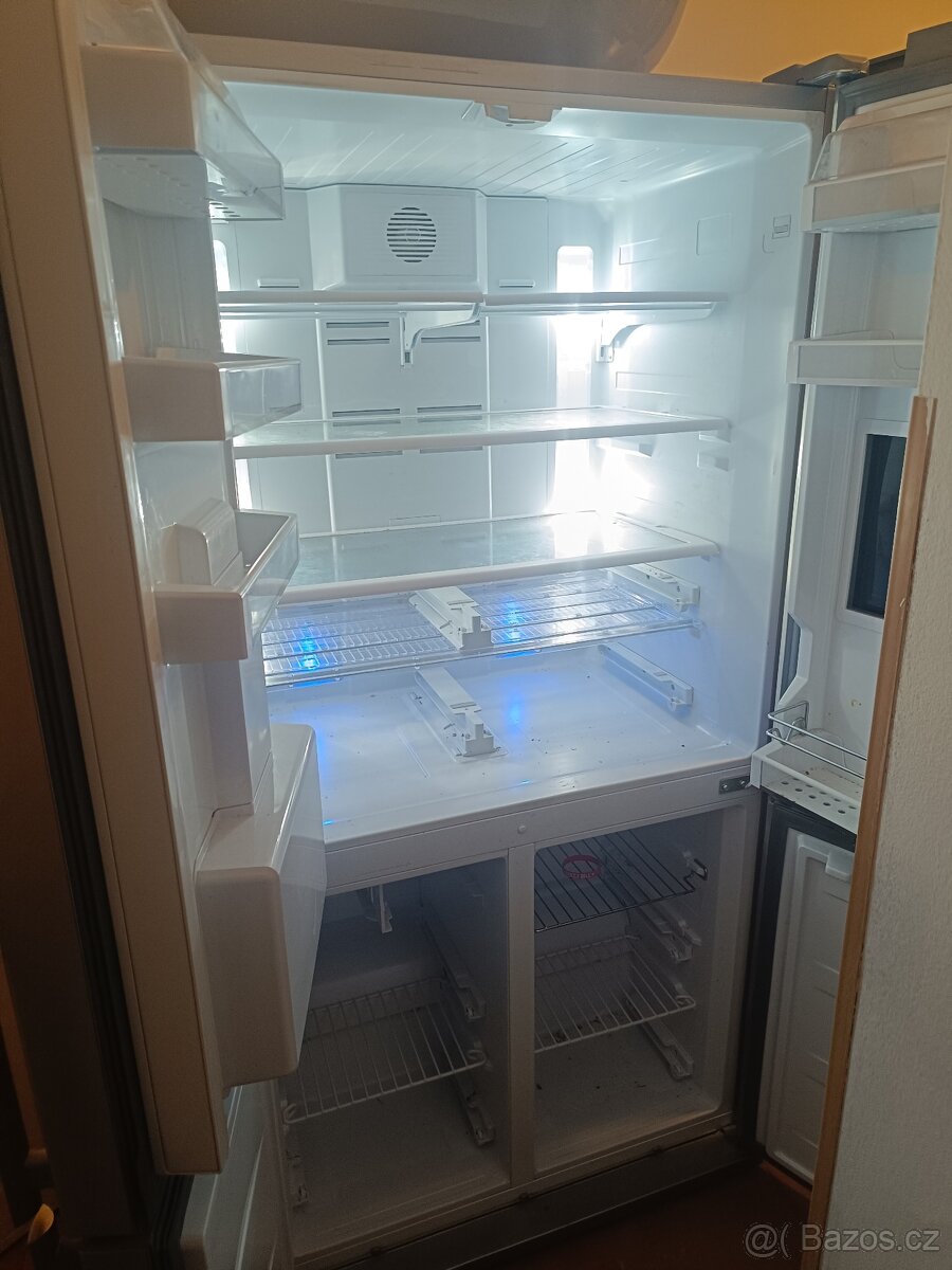 Americká lednice beko - 2