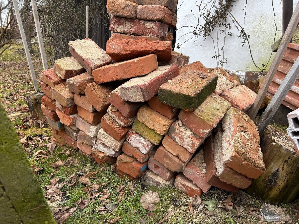 Staré pálené cihly za odvoz - 2
