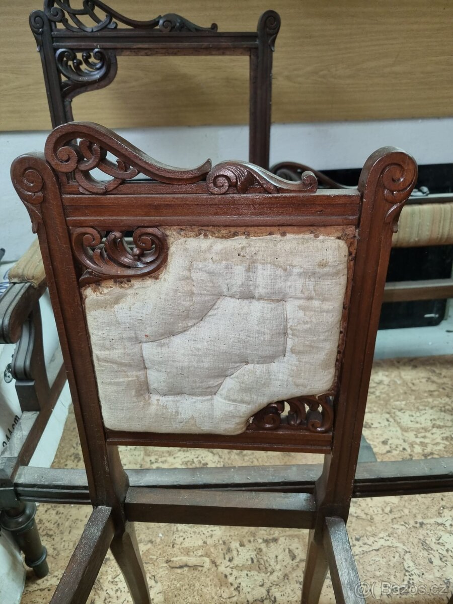 Starožitné židle + sofa - 2