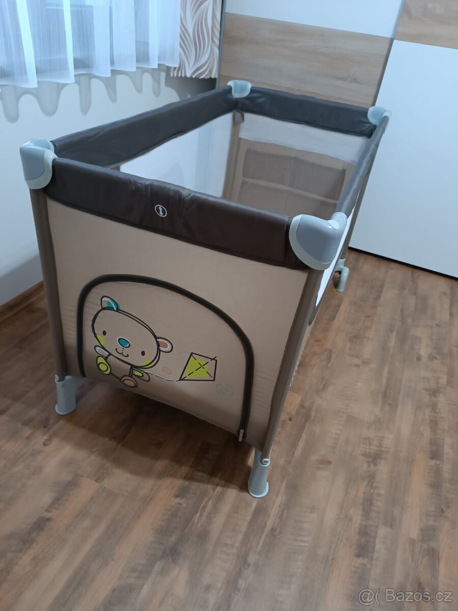 Prodám cestovní postýlku + matraci - 2