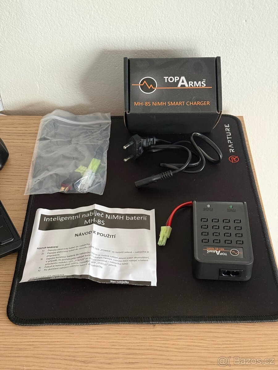 Inteligentní nabíječ NiMH baterií MH-8S - 2