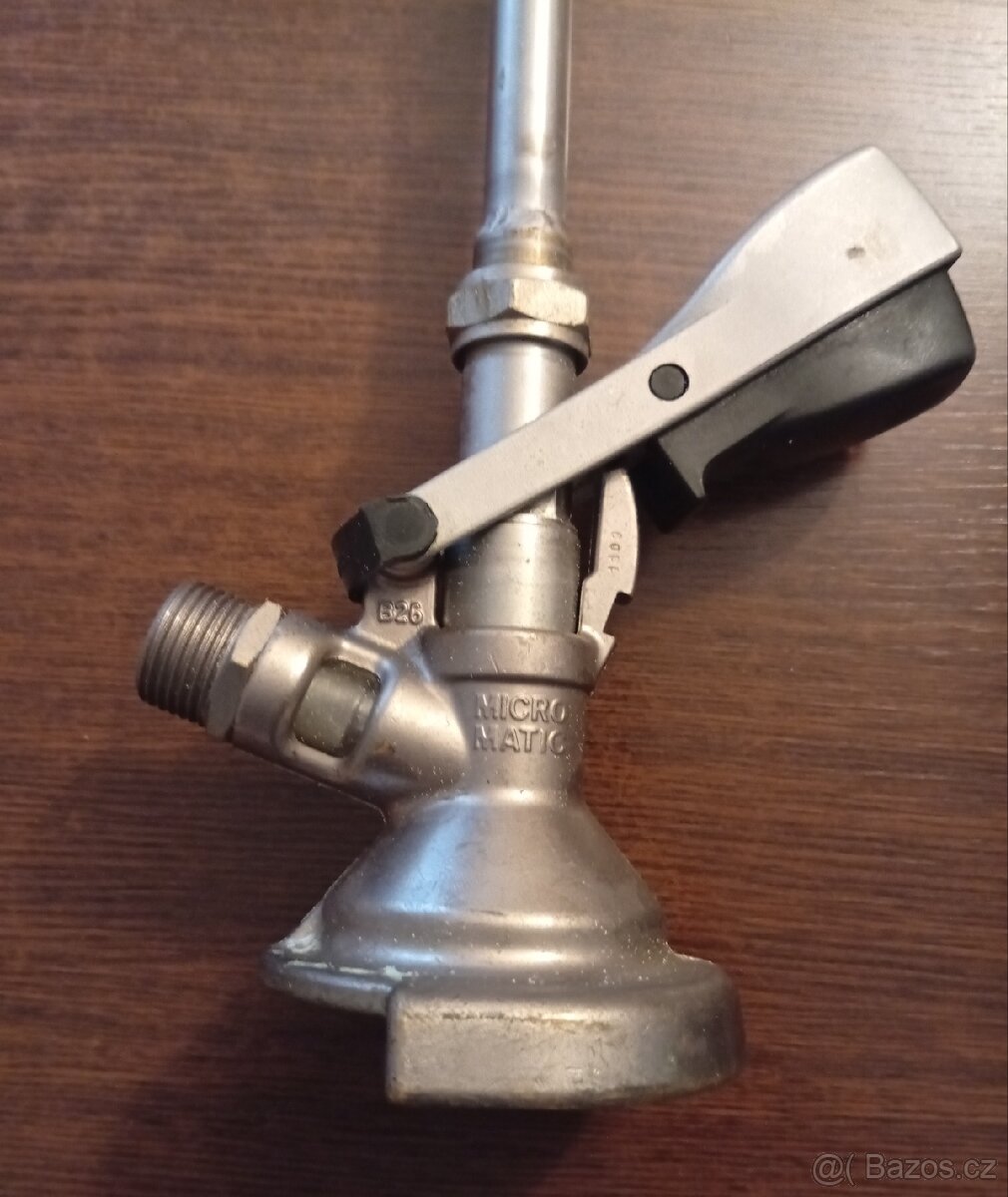 Nerezová Párty pípa s kohoutem. - 2