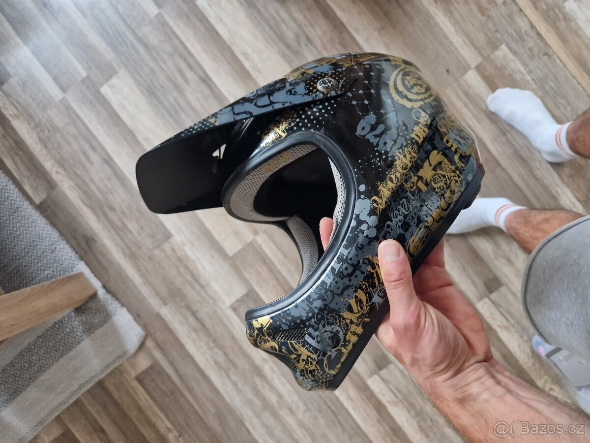 Integrální přilba na kolo IXS - 2