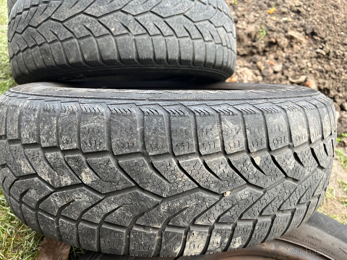 Zimní pneu na plechových discích - 2