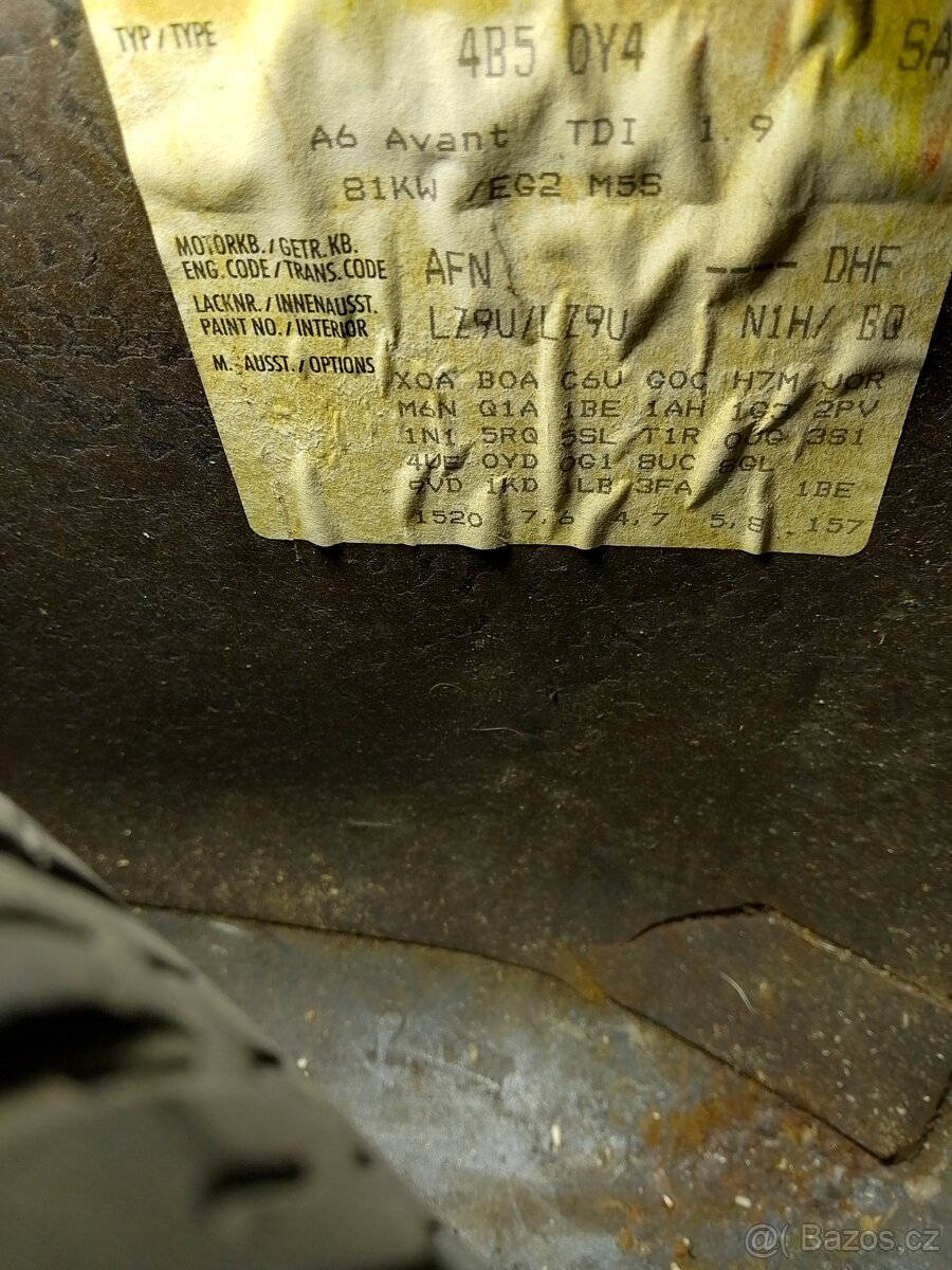 Audi A6 C5 kapota černá LZ9U - 2