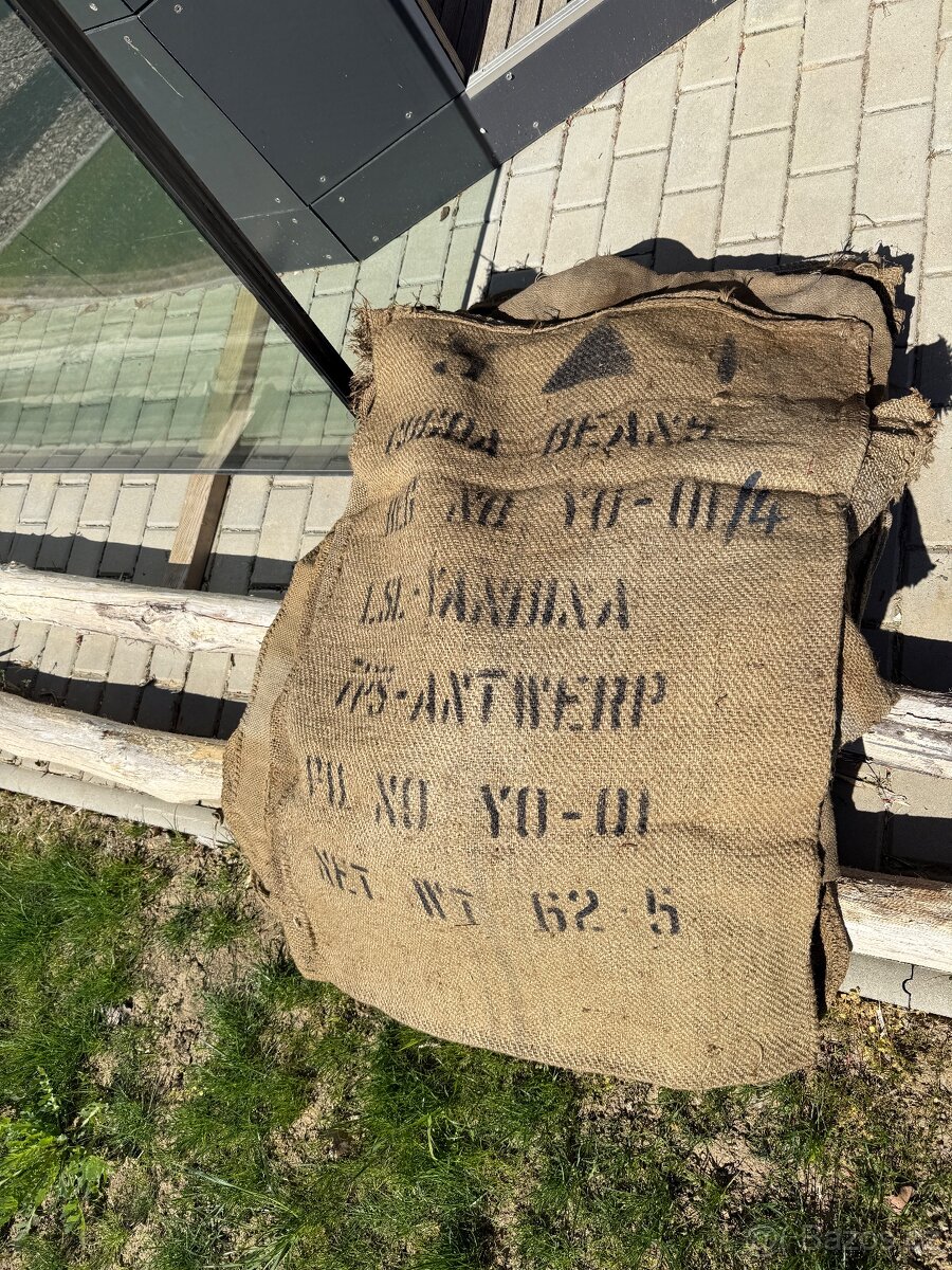 Staré jitové pytle - 2