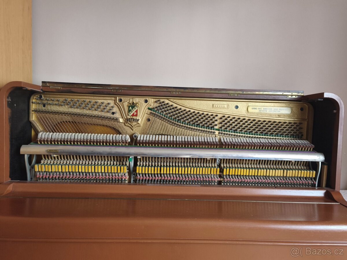 Pianino Petrof - 2