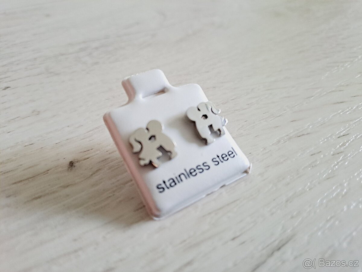 Náušnice chirurgická ocel, motiv chlapec s dívkou - 2