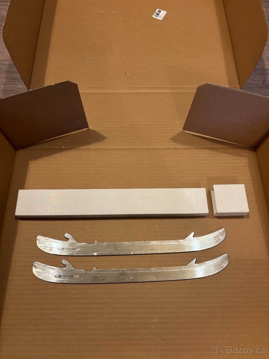 Hokejové brusle Bauer Vapor X4, velikost 8, fit 2 - 2