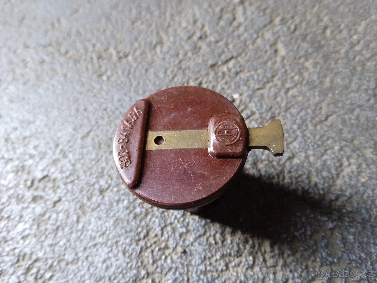 Palec rozdělovače Škoda 1000MB/110R/105/120/Rapid - 2