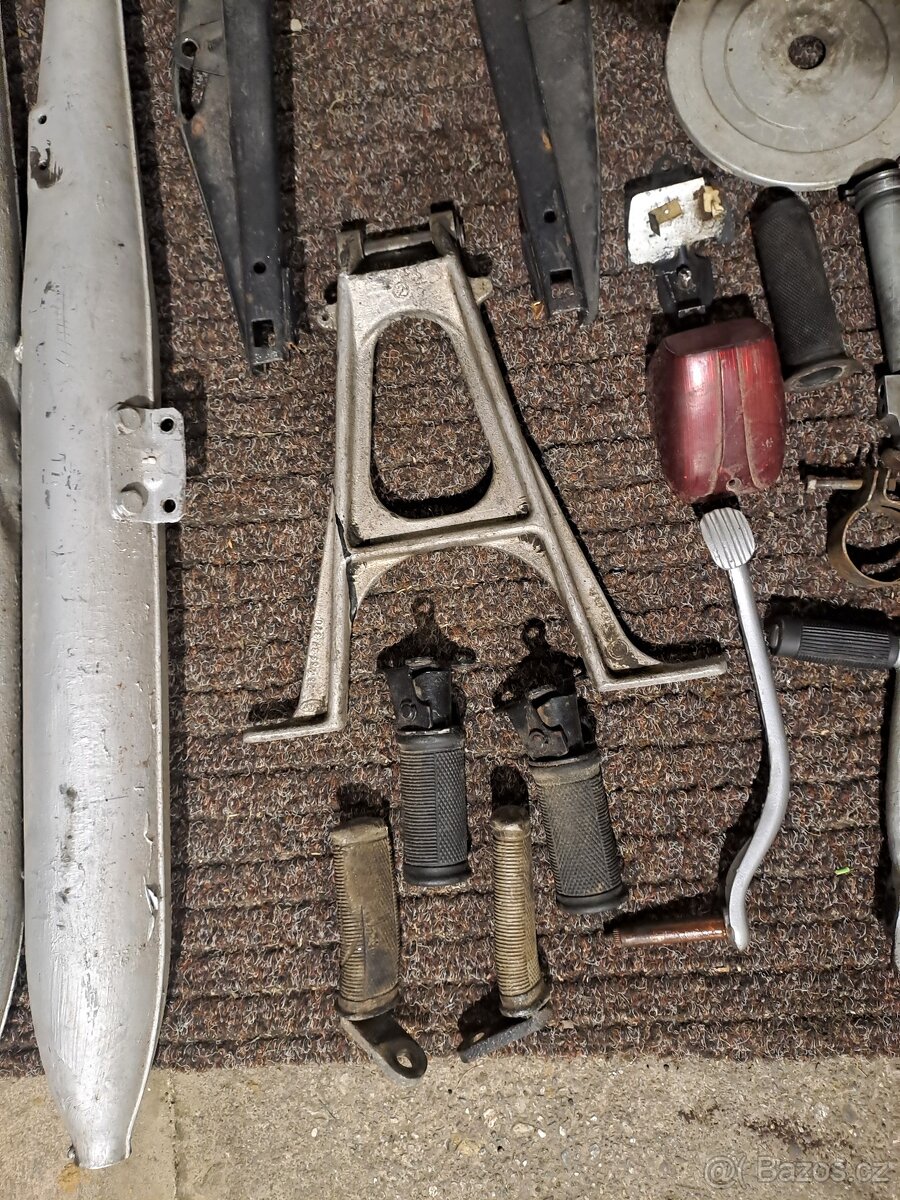 Díly Jawa sport 350 - 2