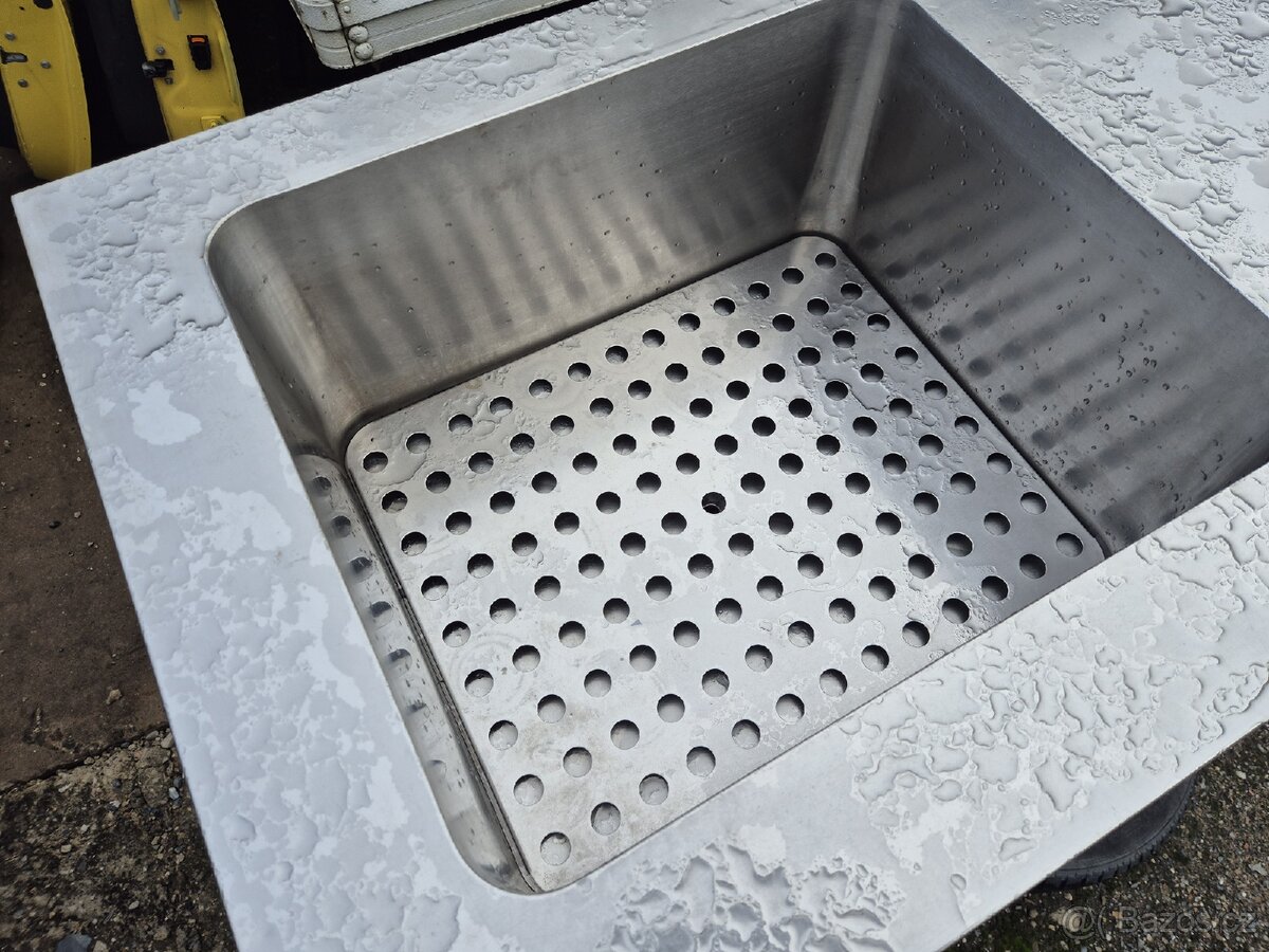 Chladicí stůl prodám - 2