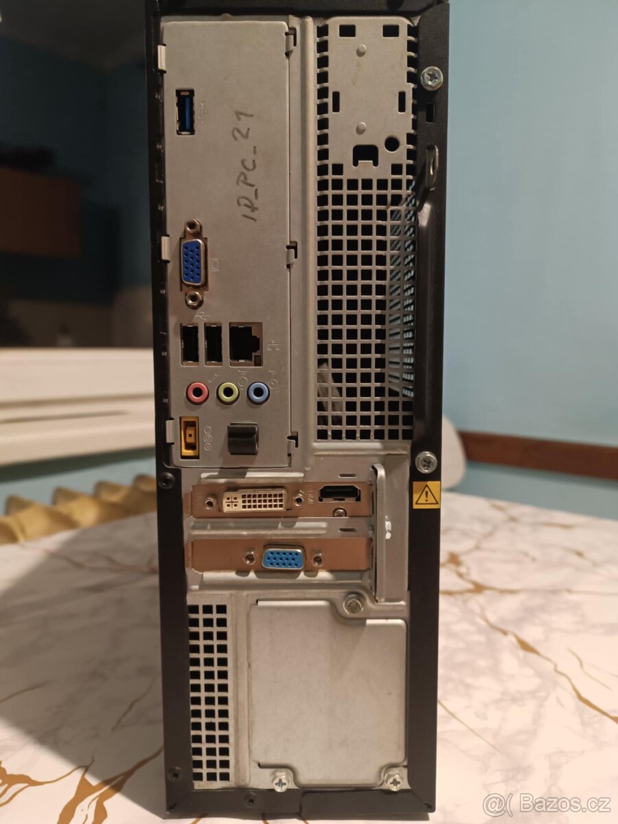 Kancelářský Počítač - 2