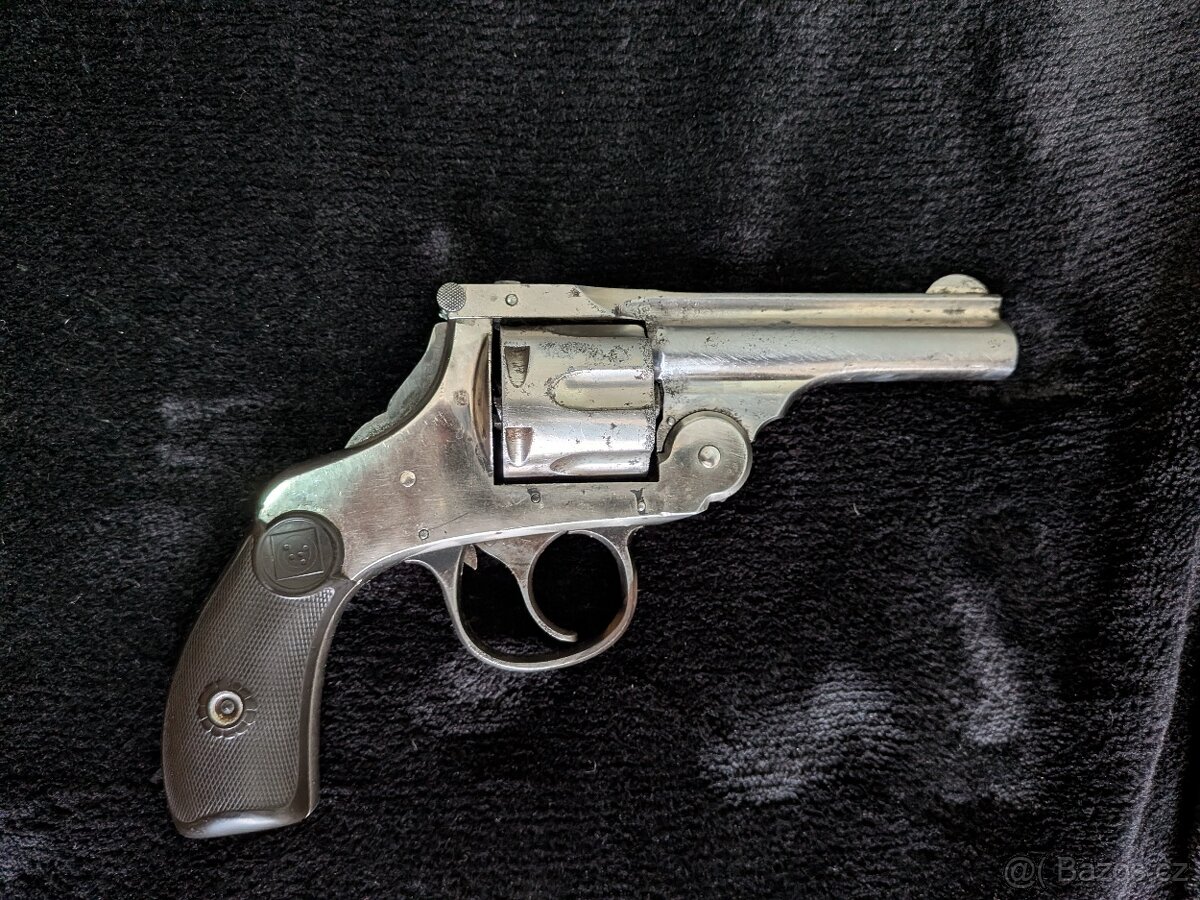 Revolver Harrington Richardson 32 S&W Long - 2