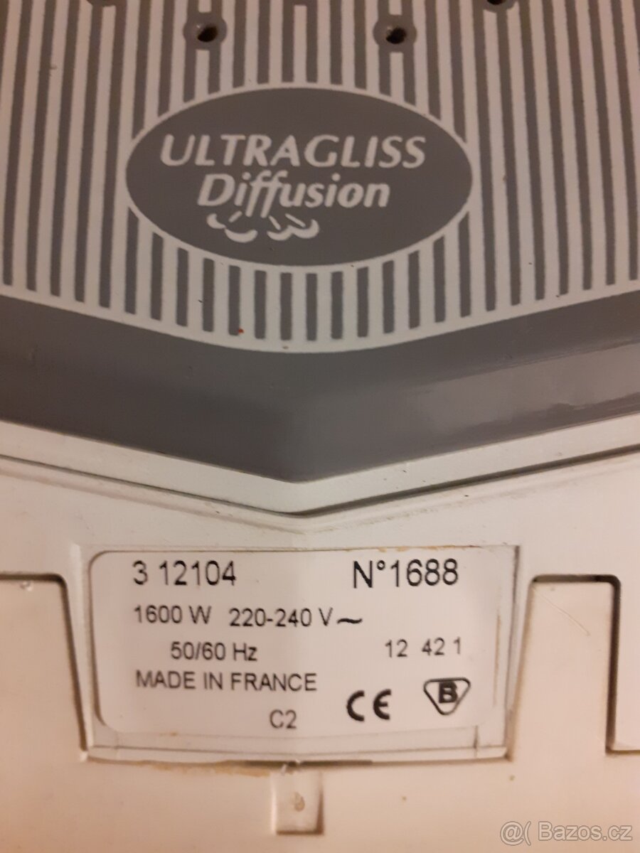 Žehlička TEFAL - 2