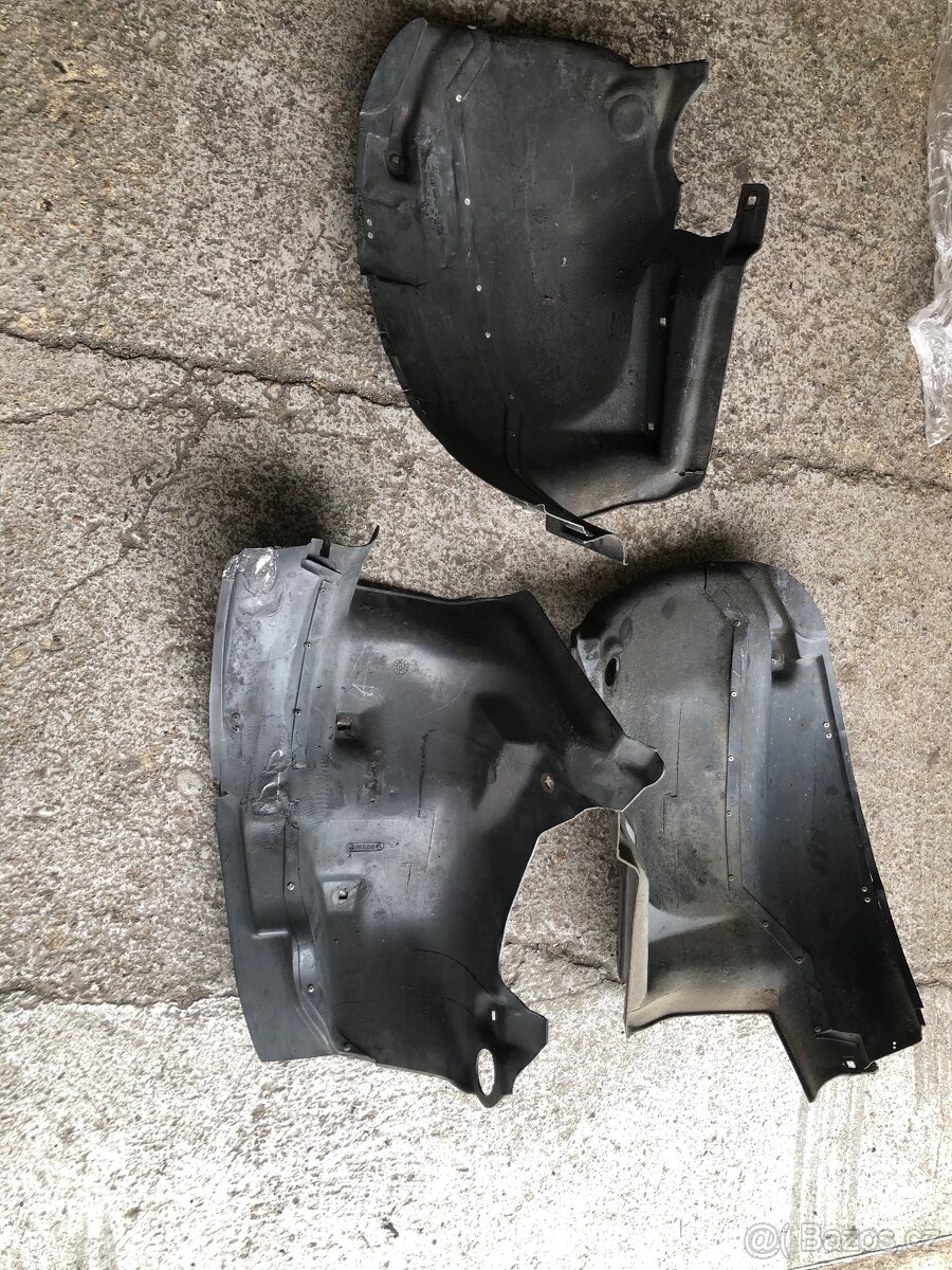 Lancia Delta Integrale přední plastové nadkolí - 2