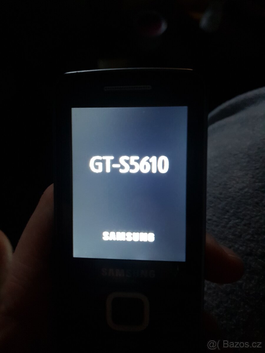 Samsung GT-S5610 - 2