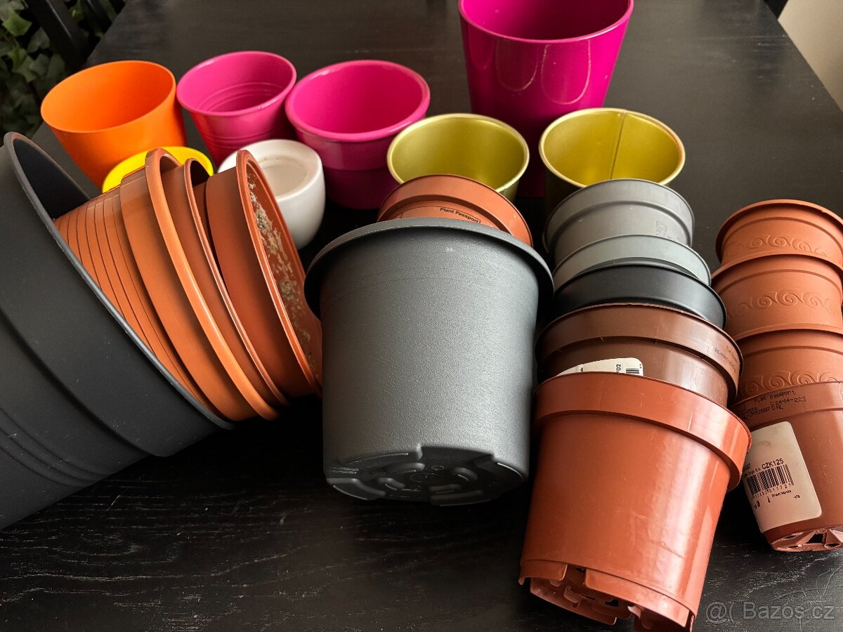 Mix 26 ks květináčů - 2