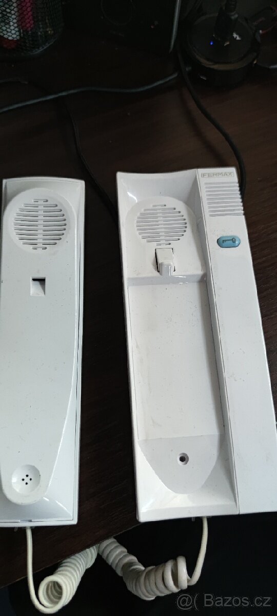 Bytový nebo domovní telefon - 2