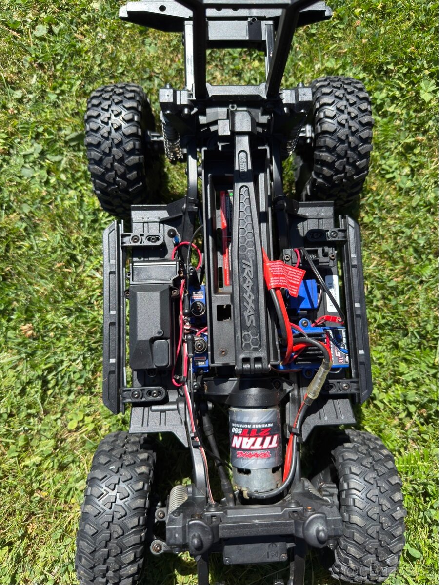 RC auto traxxas trx-4 - 2