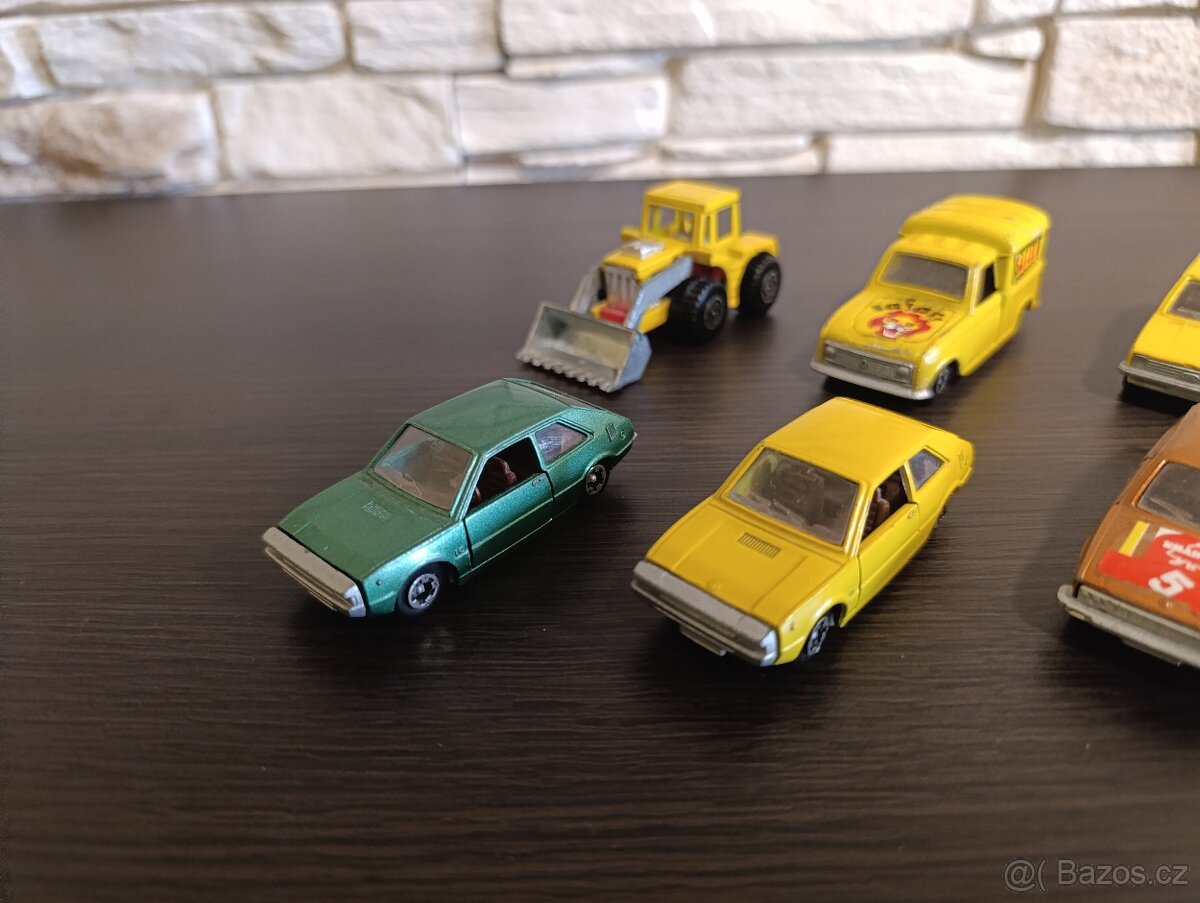 Mira - ne Matchbox - stará autíčka modely. - 2