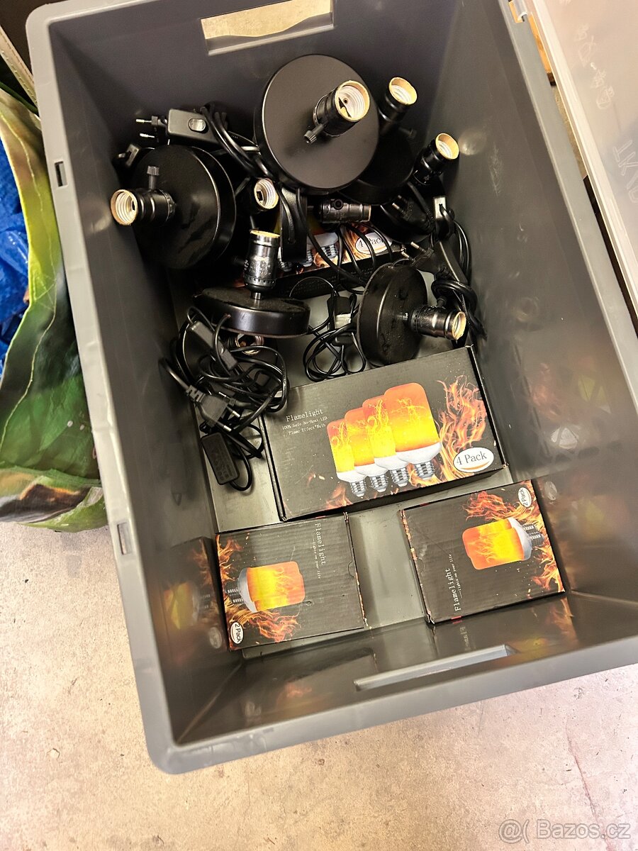 LED žárovky (16) + lampičky (10) - 2