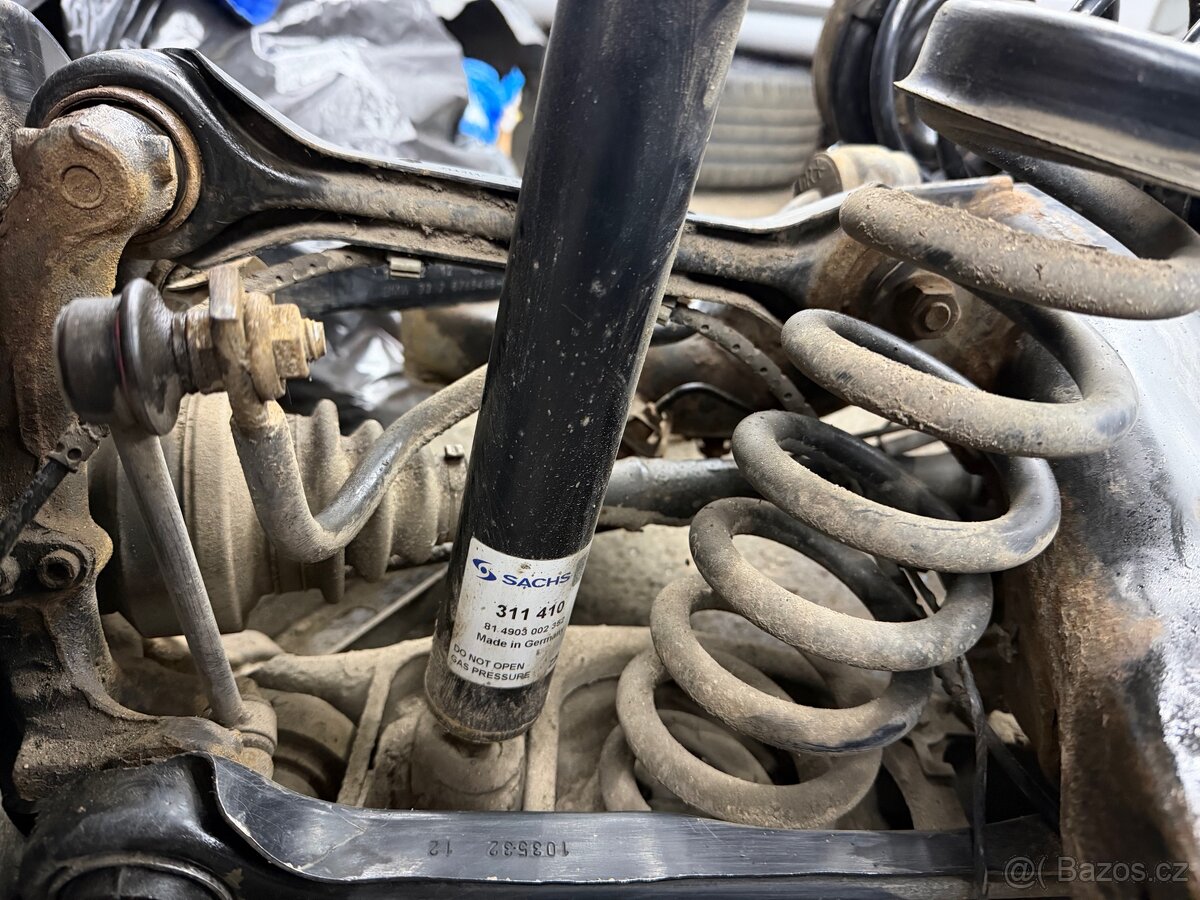 Zadni napravnice bmw e90 e91 e87 - 2