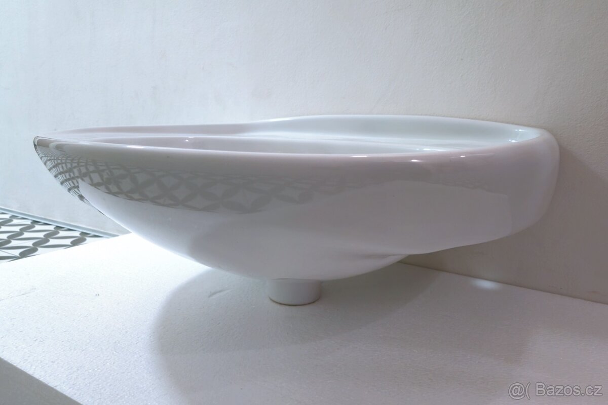 Prodám umyvadlo ve velmi dobrém stavu - 2